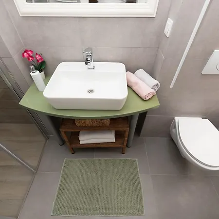 7 Luxury Макарска