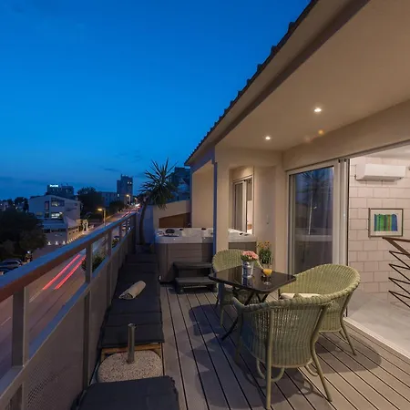 7 Luxury Lägenhet Makarska